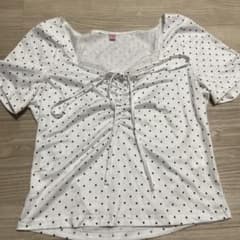 白トップスまとめ売りのサムネイル
