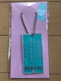 SHINee メモリアルプレートチャームのサムネイル