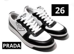 大人気】美品 PRADA ディストリクト トライアングルロゴ レザー 