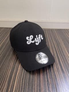 NEW ERA x LÝFT 9FORTY キャップ ブラックのサムネイル