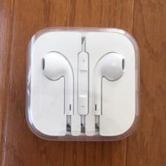 新品未使用！アップル 純正イヤホンのサムネイル