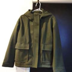 GU オリーブグリーン ジャケット フード付き　この冬かわいくあたたかいコート☆のサムネイル