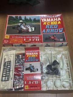 オオタキ 1/8 ヤマハ RC100A レッドアロー プラモデルのサムネイル