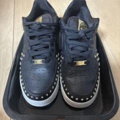 NIKE スタッズ付き ブラック エアフォース1のサムネイル
