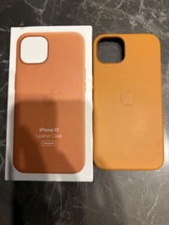 値下げ　Apple iPhone 13 純正　レザーケース オレンジのサムネイル