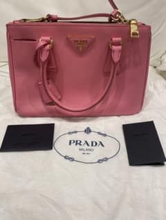 【極美品/カード保存袋付】PRADAサフィアーノ2wayハンドバッグピンクのサムネイル