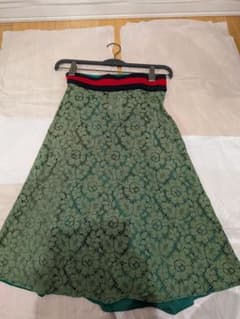 GUCCI グリーン レース フレアスカート 38のサムネイル