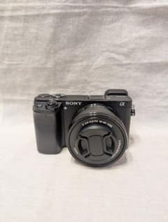 SONY α6300 ミラーレス一眼カメラ E 16-50mmレンズ付きのサムネイル