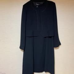 ブラックフォーマル 喪服 スーツのサムネイル
