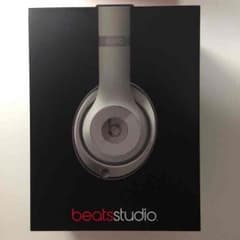 【5/26 0:00まで特価】 beats studio ヘッドホンのサムネイル