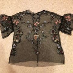 ザラ レース刺繍のサムネイル