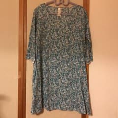 花柄 ワンピースのサムネイル
