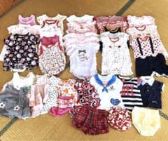 ベビー服夏用まとめ売り女の子38枚のサムネイル