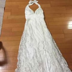 ドレス処分セール！白ロングドレスのサムネイル