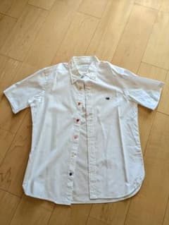 AUTHENTIC WEAR 半袖シャツ 白色 カラフルボタンのサムネイル