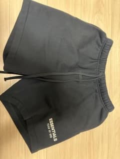ESSENTIALS FEAR OF GOD ハーフパンツのサムネイル