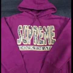 お値下げしました レア 希少 新品未使用 supremeパーカーのサムネイル