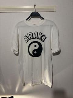 ARAKI Tシャツ ホワイトのサムネイル