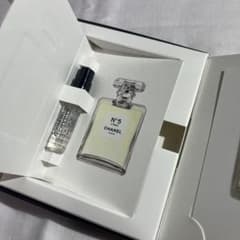 미스 디올 블루밍 부케 & 샤넬 No5 로우 오드 트왈렛