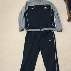 NIKEのサムネイル