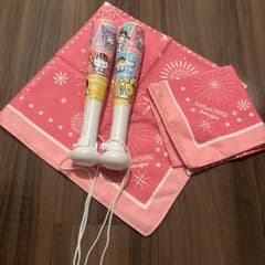福岡ソフトバンクホークス サンリオコラボメガホン バンダナセットのサムネイル