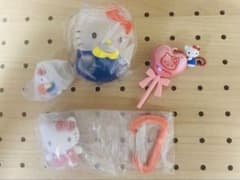 ハローキティ ガチャガチャ&食玩 4点セットのサムネイル