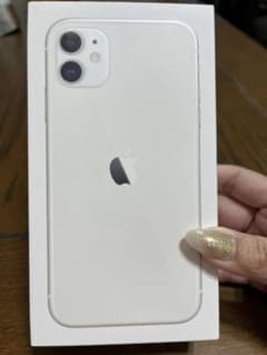 Apple iPhone11 128GB ホワイト SIMフリーのサムネイル