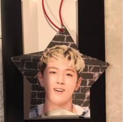 iKON   ぶらさがり  クリスマスライブグッズ ドンヒョクのサムネイル