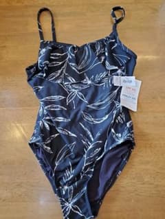 新品　水着　140のサムネイル