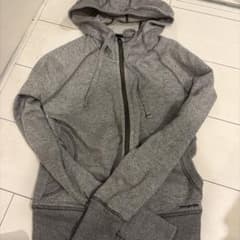 Patagonia パーカー グレー XSサイズのサムネイル