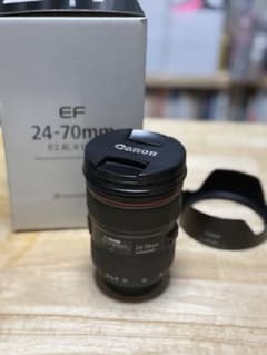 Canon EF 24-70mm f/2.8L II USM ズームレンズのサムネイル