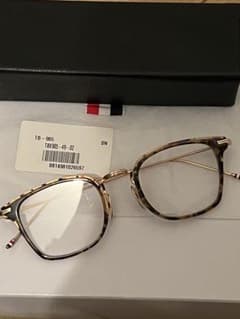 《新品未使用》THOM BROWNE TB905-49-02 TOR/GOLDのサムネイル