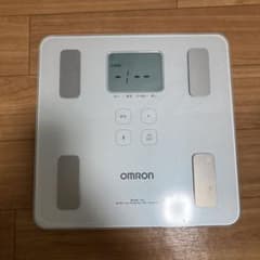OMRON HBF-228T-SW  オムロン　体重体組成計　白　ホワイトのサムネイル