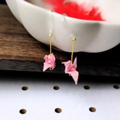 折り鶴ピアスのサムネイル