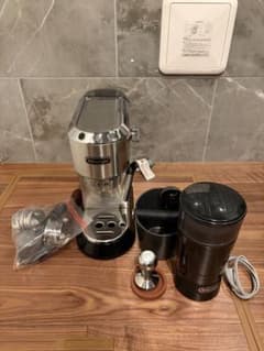 DeLonghi エスプレッソマシン グラインダー などセット DeLonghi エスプレッソマシン グラインダーセット - メルカリ