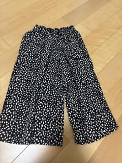 再値下げ美品グローバルワーク　キッズ120 レーヨンワイドパンツ　黒　ドットのサムネイル
