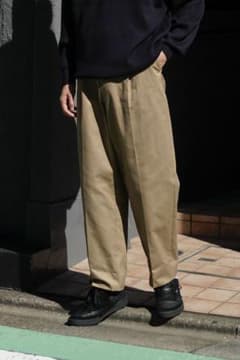 明太子様専用【新品】ONE TUCK CHINO TROUSERSのサムネイル