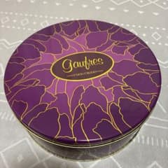 【難あり】 ゴーフル 平成レトロ デザイン紫色の花柄缶