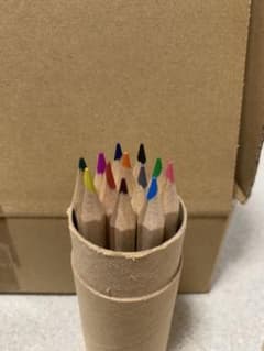 ショート色鉛筆のサムネイル