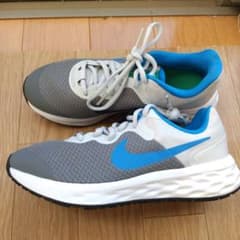 NIKE キッツスニーカー　22.5cmのサムネイル