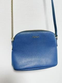 FURLA フルラ ショルダーバッグ ブルー ゴールドチェーン FF10のサムネイル