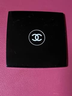 CHANEL シャネル　ミラーのサムネイル