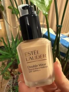 ESTEE LAUDER Double Wear 1N2 ECRUのサムネイル