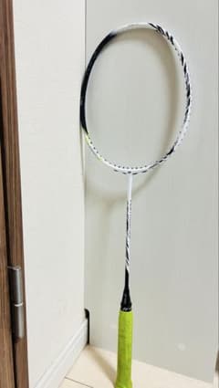ASTROX 99 PRO バドミントンラケットのサムネイル