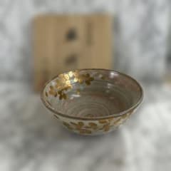和食器 鉢 ボウル 金彩 葉模様　橘吉 金彩草花 盛鉢 箱栞付属 たち吉