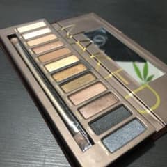 ◎ Urban Decay NAKED アイシャドウパレット 美品のサムネイル