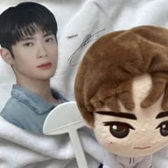 NCT127 ジェヒョンぬいぐるみ、うちわセット NCT127 ジェヒョンぬいぐるみ、うちわセット - メルカリ