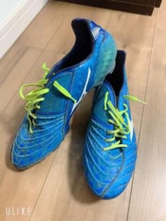 サッカー　スパイクのサムネイル