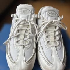 NIKE AIR MAX95のサムネイル