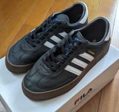 値下げた　24cm　adidas アディダス　スニーカー　SAMBAROSE Wのサムネイル